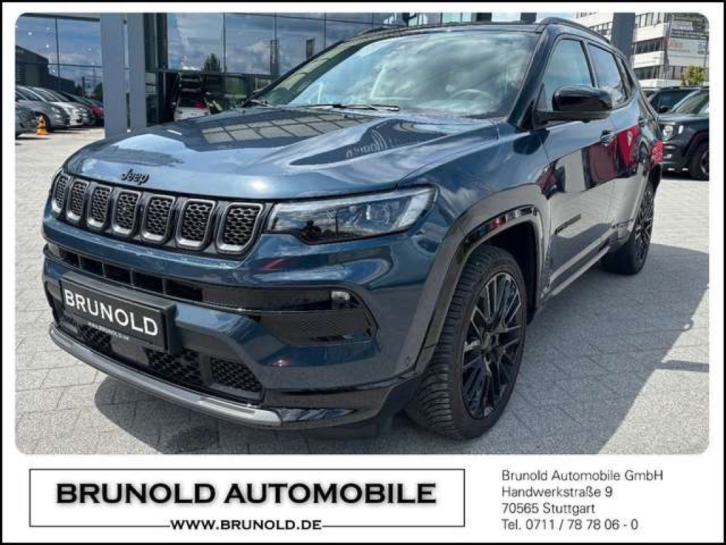 Jeep Compass bei Reisemobile.expert - Hauptabbildung Jeep Compass bei Reisemobile.expert - Hauptabbildung