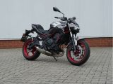 Kawasaki Z 650 bei Reisemobile.expert - Abbildung (2 / 15)