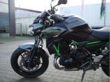 Kawasaki Z 650 bei Reisemobile.expert - Abbildung (9 / 15)