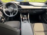 Mazda 3 bei Reisemobile.expert - Abbildung (8 / 15) Mazda 3 bei Reisemobile.expert - Abbildung (8 / 15)