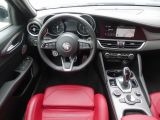 Alfa Romeo Giulia bei Reisemobile.expert - Abbildung (8 / 15)