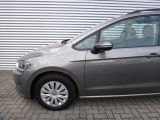 VW Golf Sportsvan bei Reisemobile.expert - Abbildung (4 / 10)