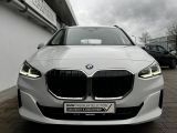 BMW 2er bei Reisemobile.expert - Abbildung (3 / 15) BMW 2er bei Reisemobile.expert - Abbildung (3 / 15)