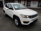 Jeep Compass bei Reisemobile.expert - Abbildung (4 / 12) Jeep Compass bei Reisemobile.expert - Abbildung (4 / 12)