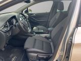 Opel Astra bei Reisemobile.expert - Abbildung (9 / 15)