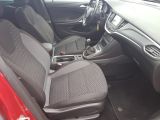 Opel Astra bei Reisemobile.expert - Abbildung (12 / 14)