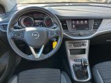 Opel Astra bei Reisemobile.expert - Abbildung (9 / 14)