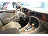 Jaguar XJ bei Reisemobile.expert - Abbildung (7 / 12)