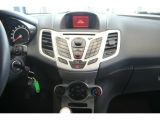 Ford Fiesta bei Reisemobile.expert - Abbildung (9 / 11)