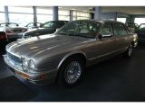 Jaguar XJ bei Reisemobile.expert - Abbildung (3 / 15)