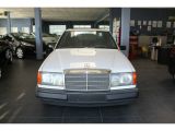 Mercedes-Benz 230 bei Reisemobile.expert - Abbildung (2 / 13)