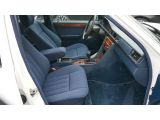 Mercedes-Benz E-Klasse bei Reisemobile.expert - Abbildung (13 / 14)