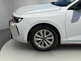 Opel Astra bei Reisemobile.expert - Abbildung (13 / 15) Opel Astra bei Reisemobile.expert - Abbildung (13 / 15)