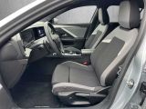 Opel Astra bei Reisemobile.expert - Abbildung (8 / 15) Opel Astra bei Reisemobile.expert - Abbildung (8 / 15)
