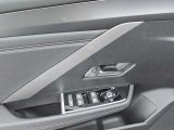 Opel Astra bei Reisemobile.expert - Abbildung (10 / 15) Opel Astra bei Reisemobile.expert - Abbildung (10 / 15)