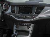 Opel Astra bei Reisemobile.expert - Abbildung (8 / 13)