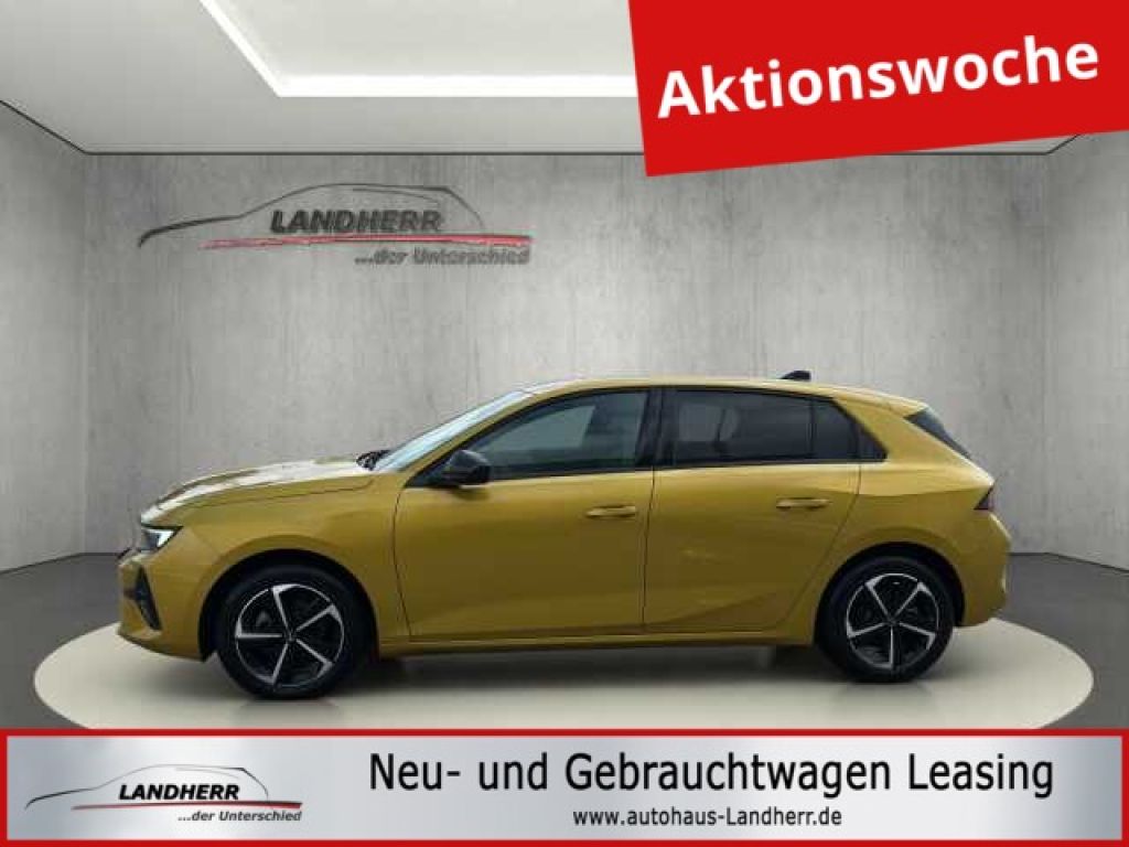 Opel Astra bei Reisemobile.expert - Hauptabbildung Opel Astra bei Reisemobile.expert - Hauptabbildung