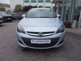 Opel Astra bei Reisemobile.expert - Abbildung (2 / 15)
