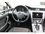 VW Passat bei Reisemobile.expert - Abbildung (10 / 15) VW Passat bei Reisemobile.expert - Abbildung (10 / 15)
