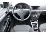 Opel Astra bei Reisemobile.expert - Abbildung (2 / 15)