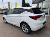 Opel Astra bei Reisemobile.expert - Abbildung (2 / 15)