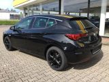 Opel Astra bei Reisemobile.expert - Abbildung (2 / 15)