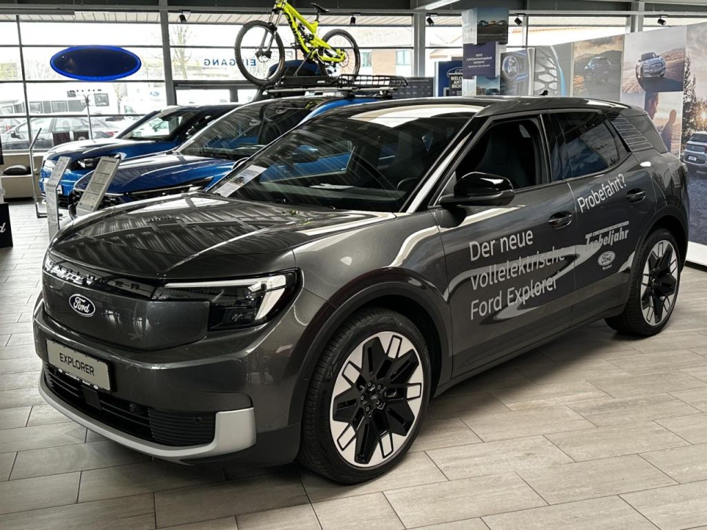 Ford Explorer bei Reisemobile.expert - Hauptabbildung Ford Explorer bei Reisemobile.expert - Hauptabbildung