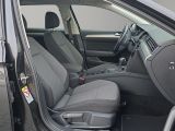VW Passat bei Reisemobile.expert - Abbildung (8 / 15)