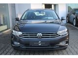 VW Passat bei Reisemobile.expert - Abbildung (3 / 15)