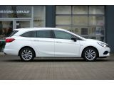 Opel Astra bei Reisemobile.expert - Abbildung (8 / 15)