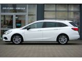 Opel Astra bei Reisemobile.expert - Abbildung (7 / 15)