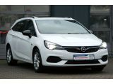 Opel Astra bei Reisemobile.expert - Abbildung (2 / 15)