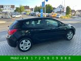 Opel Astra bei Reisemobile.expert - Abbildung (4 / 15)