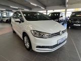 VW Touran bei Reisemobile.expert - Abbildung (2 / 15)