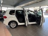 VW Touran bei Reisemobile.expert - Abbildung (8 / 15)