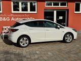 Opel Astra bei Reisemobile.expert - Abbildung (5 / 15)