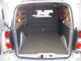 Peugeot Partner bei Reisemobile.expert - Abbildung (11 / 15)