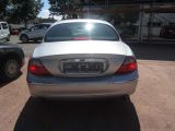 Jaguar S-Type bei Reisemobile.expert - Abbildung (6 / 7)