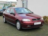 Opel Astra bei Reisemobile.expert - Abbildung (9 / 15)
