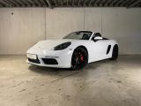 Porsche Boxster bei Reisemobile.expert - Abbildung (2 / 15)
