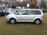 VW Touran bei Reisemobile.expert - Abbildung (9 / 15)