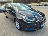 Opel Astra bei Reisemobile.expert - Abbildung (3 / 15) Opel Astra bei Reisemobile.expert - Abbildung (3 / 15)
