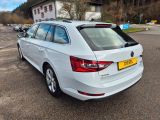 Skoda Superb bei Reisemobile.expert - Abbildung (9 / 15)