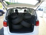 VW Touran bei Reisemobile.expert - Abbildung (3 / 11)