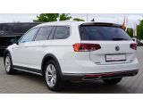 VW Passat bei Reisemobile.expert - Abbildung (11 / 15)