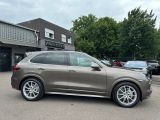 Porsche Cayenne bei Reisemobile.expert - Abbildung (6 / 15)