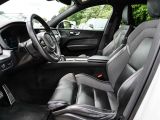 Volvo XC60 bei Reisemobile.expert - Abbildung (6 / 15) Volvo XC60 bei Reisemobile.expert - Abbildung (6 / 15)