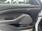 Ford Mustang Mach-E bei Reisemobile.expert - Abbildung (8 / 15)