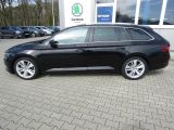 Skoda Superb bei Reisemobile.expert - Abbildung (3 / 4) Skoda Superb bei Reisemobile.expert - Abbildung (3 / 4)