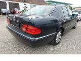 Mercedes-Benz E 230E -Klasse bei Reisemobile.expert - Abbildung (4 / 15)